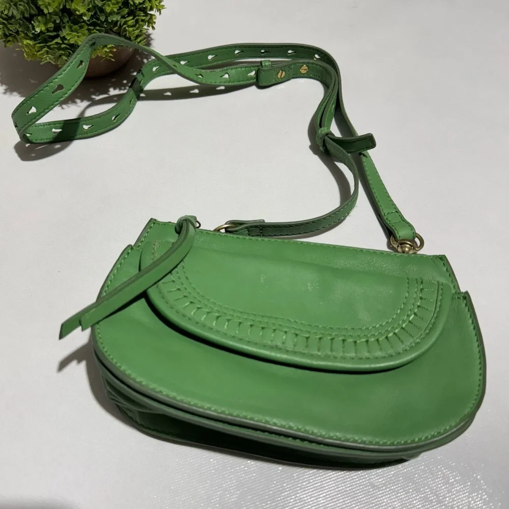 Lucky Brand Kian Lime‎ Green Chartreuse Leather Crossbody Bag Purse Western Boho
